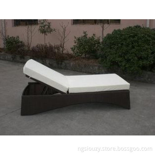 UV Resistant Waterproof Rattan Sun Lounger For Poolside / L